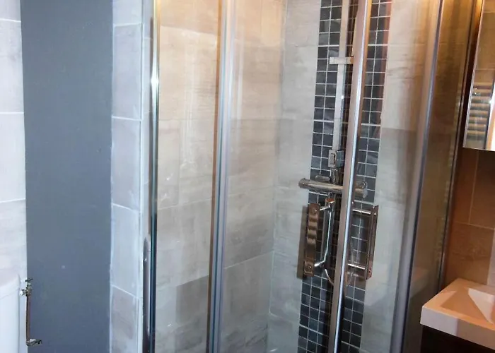 Fleur De Neige - 2 Pieces Pour 5 Personnes Mae-3334 * La Plagne